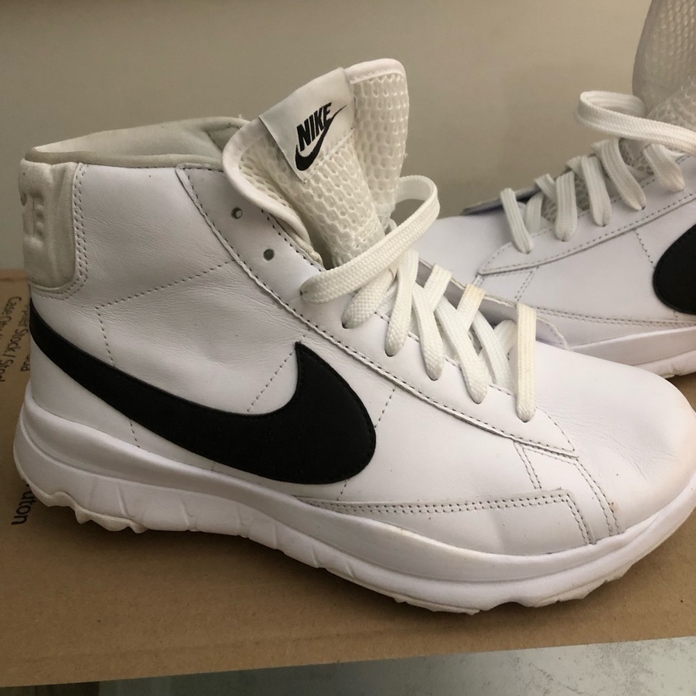 Nike white sporty high tops size 8